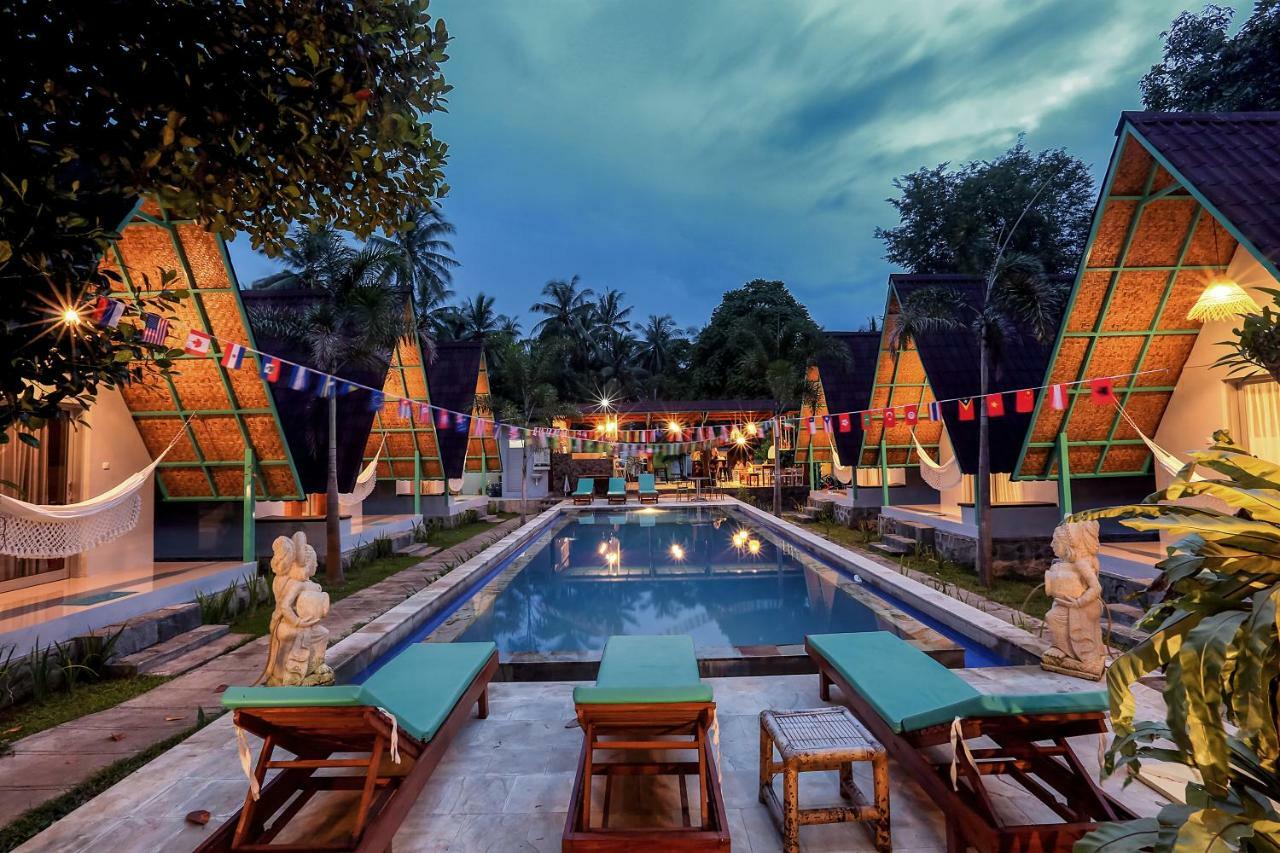 Makarma Resort Lombok Senggigi Exterior photo